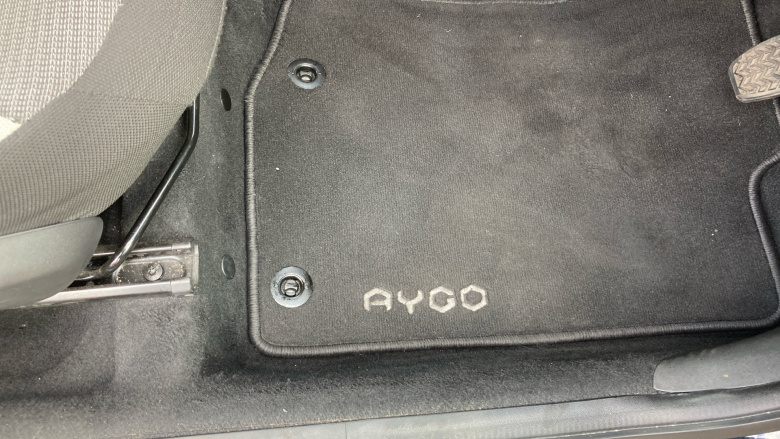 Toyota Aygo 1.0 VVT-i X-Play TSS 5dr x-shift Petrol Hatchback